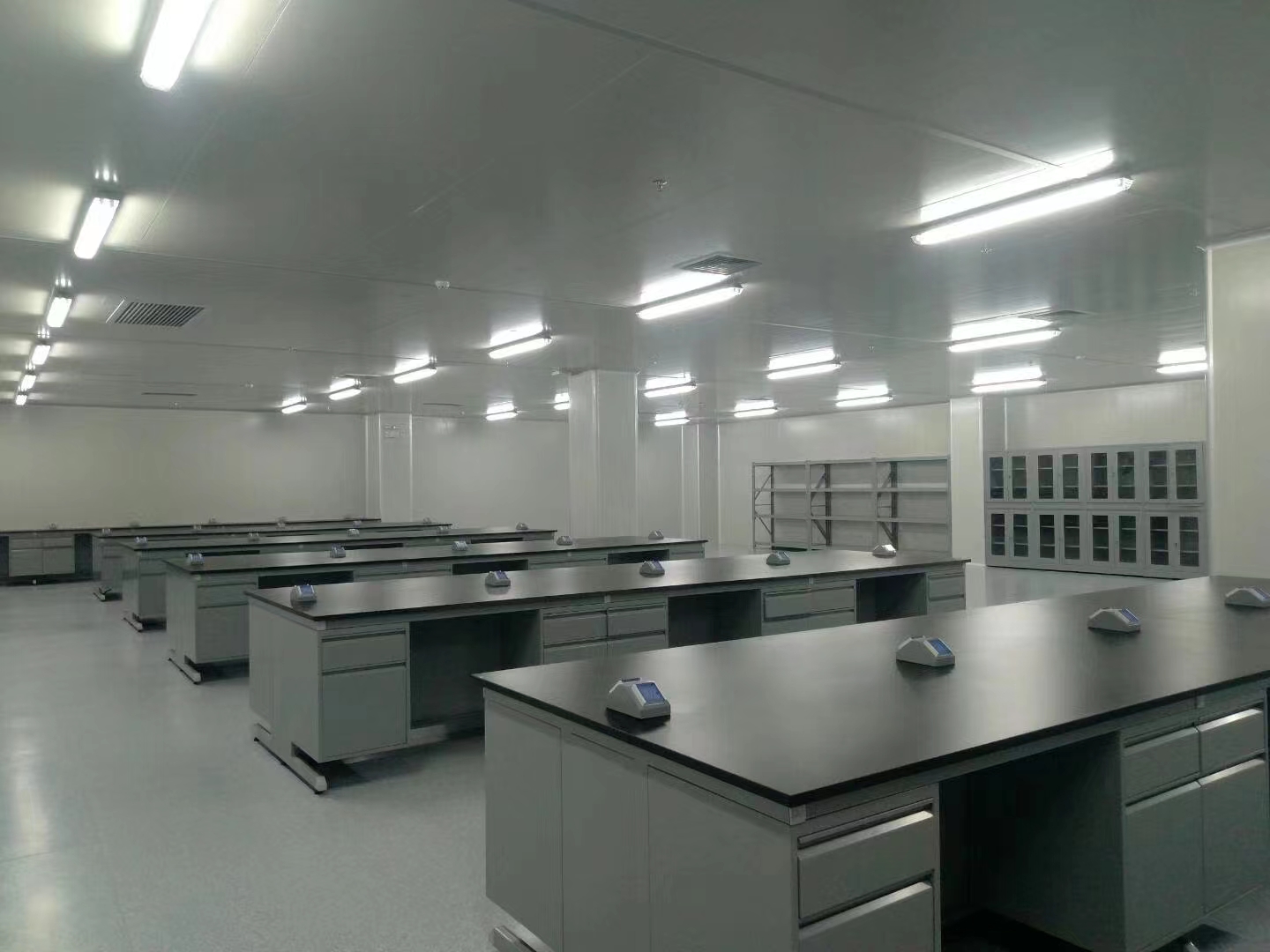 實(shí)驗(yàn)室 實(shí)驗(yàn)室