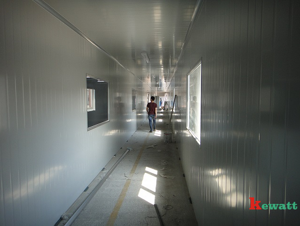 實(shí)驗(yàn)室圍房窗戶裝修現(xiàn)場