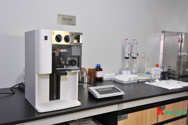 DSC_0916_副本.jpg 細胞培育室儀器區(qū)